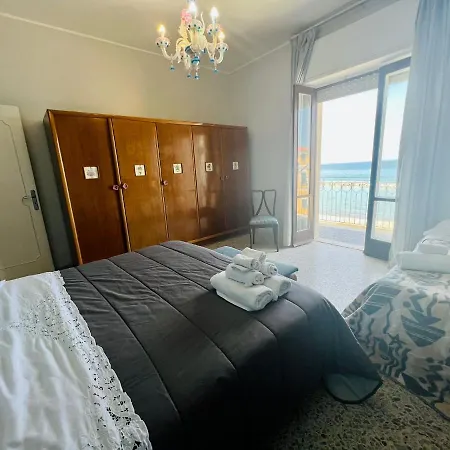 Casa Vacanze Porto Delle Gatte Apartment